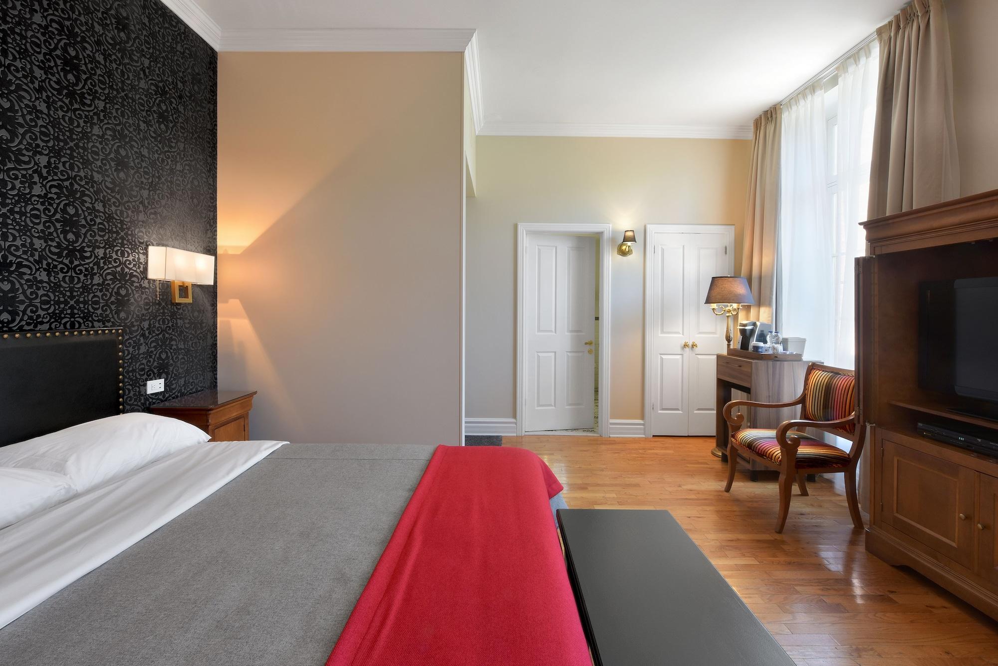Hotel Bonaparte Montréal Exteriör bild